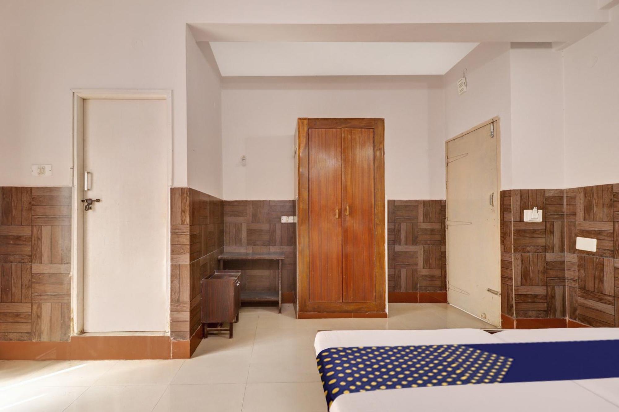 Spot On Ganga Yatri Nivas Hotel Gundlupet Buitenkant foto