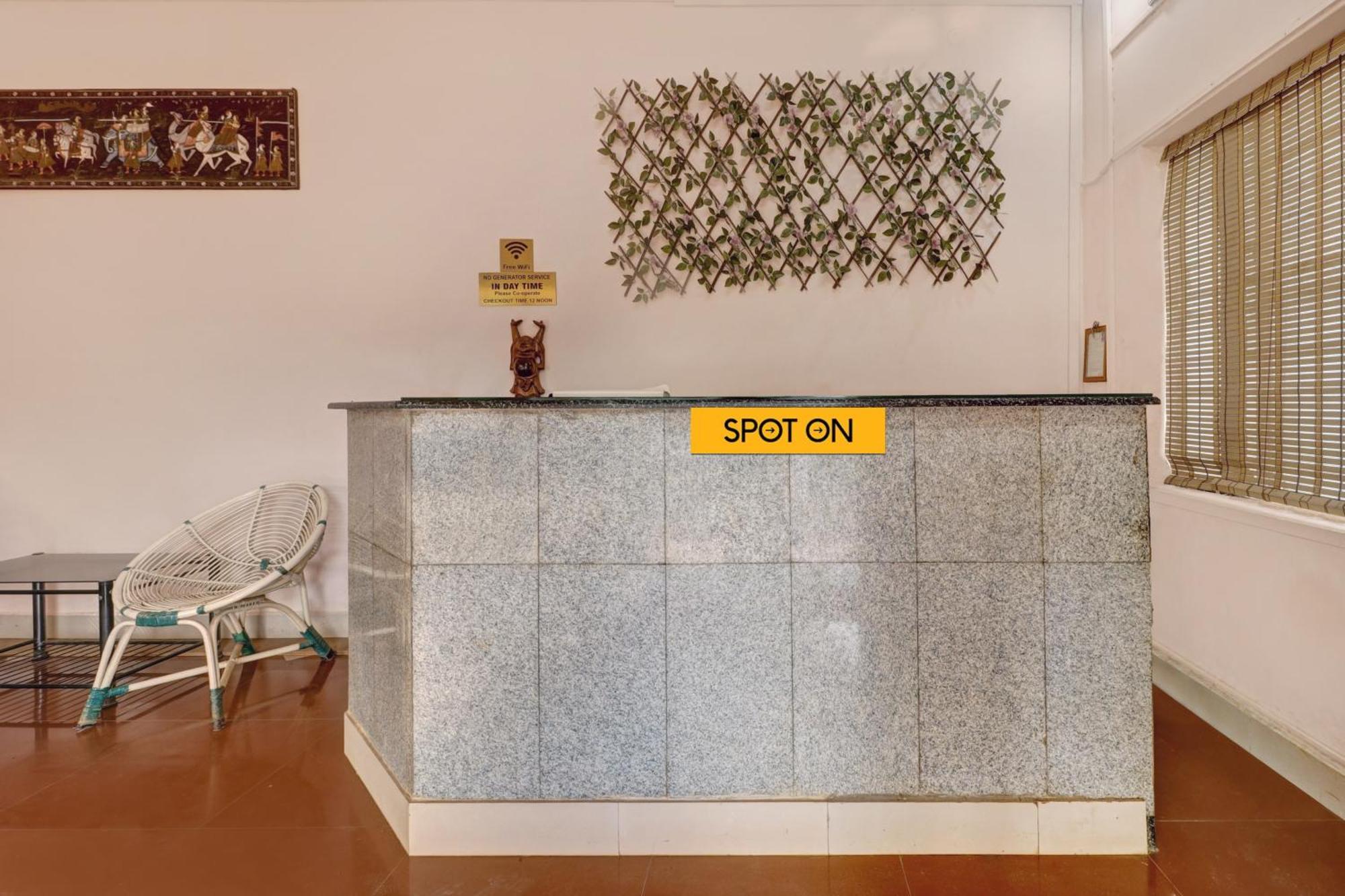 Spot On Ganga Yatri Nivas Hotel Gundlupet Buitenkant foto